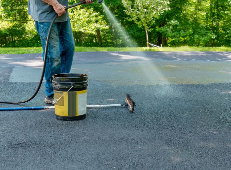 Asphalt Sealcoating
